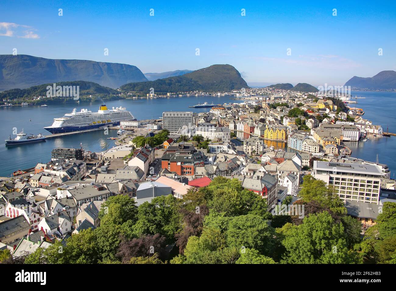 Panoramic view of the archipelago, the beautiful town centre, art nouveau architecture and fjords from the viewpoint Aksla, Alesund, Norway. Stock Photo