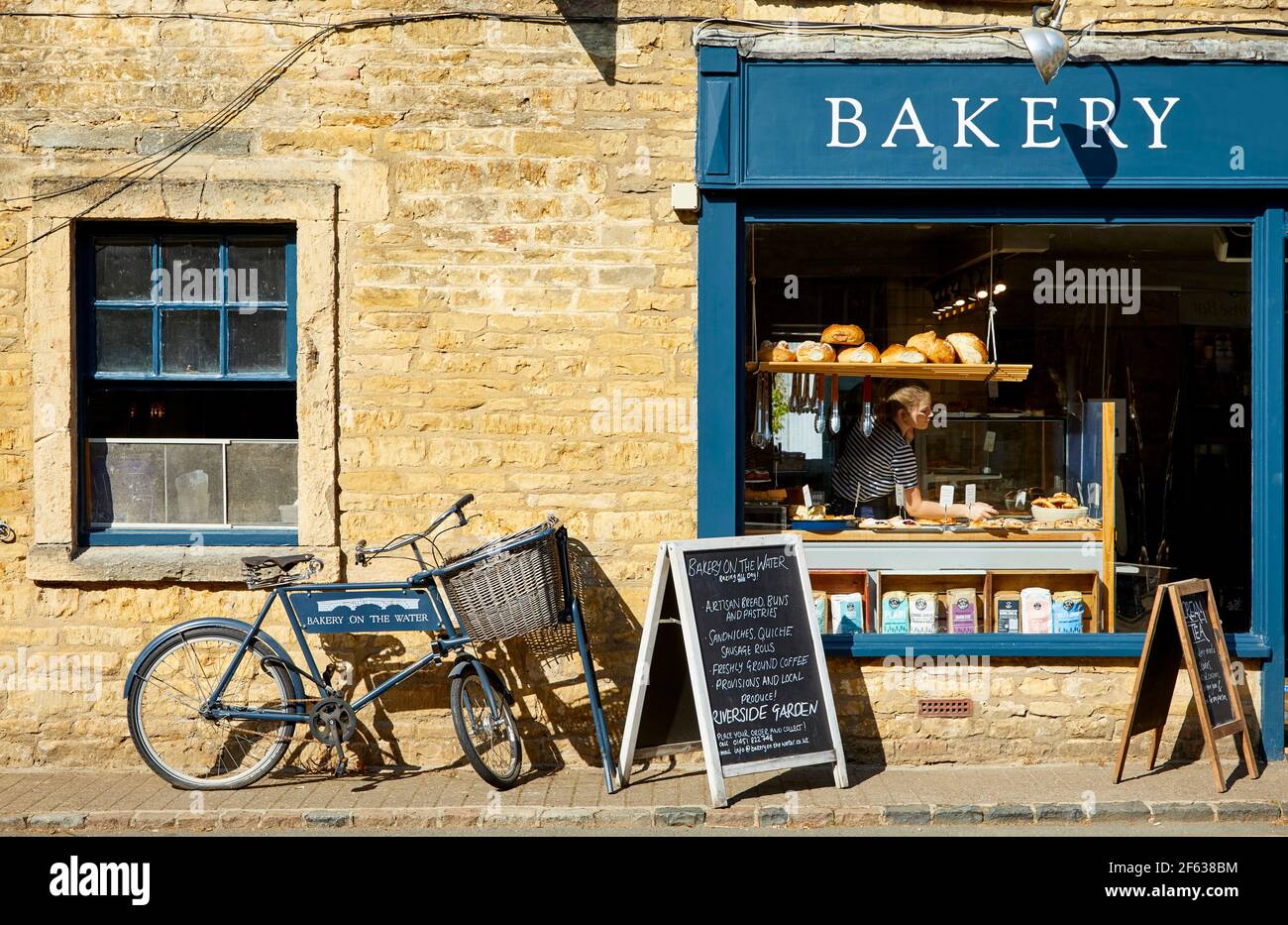 Bakery in Bourton on the Water, Cotswolds, Gloucestershire, England, UK, Europe Stock Photo