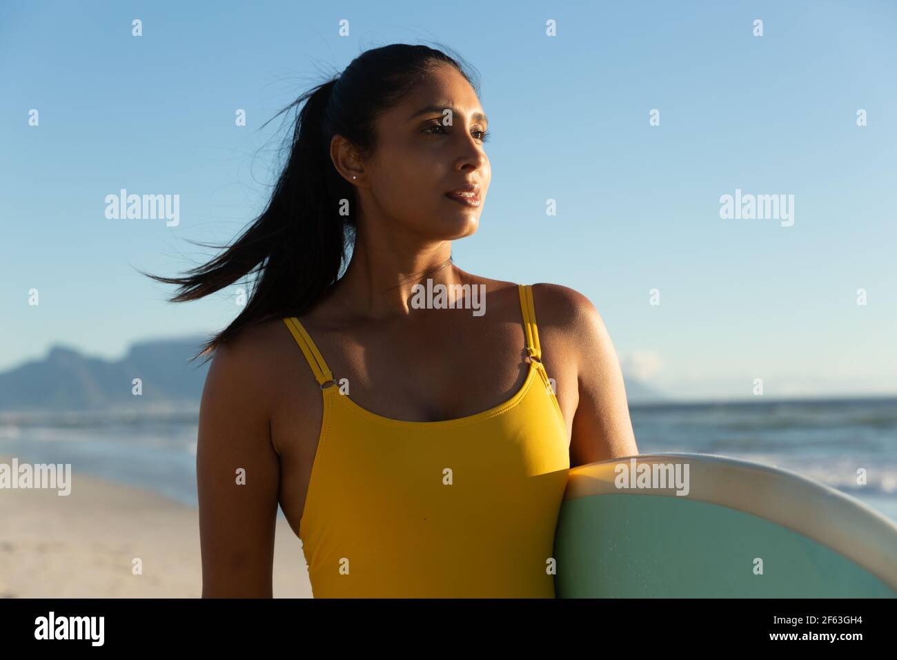 Mixed race beach hi-res stock photography and images - Alamy