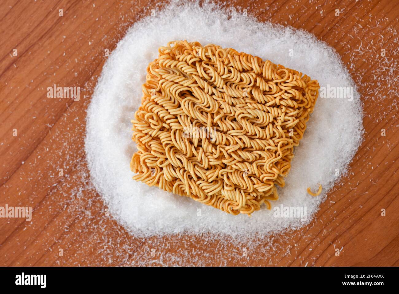 instant noodles on seasonings monosodium glutamate, Noodle thai junk