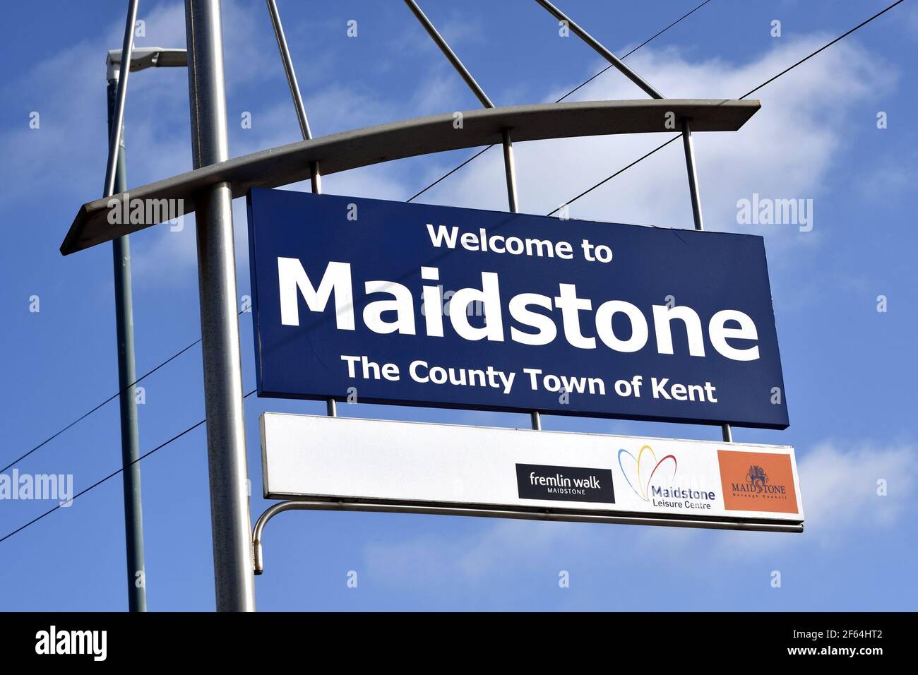 Maidstone, Kent, UK. 'Welcome to Maidstone' sign on the Loose Road Stock Photo