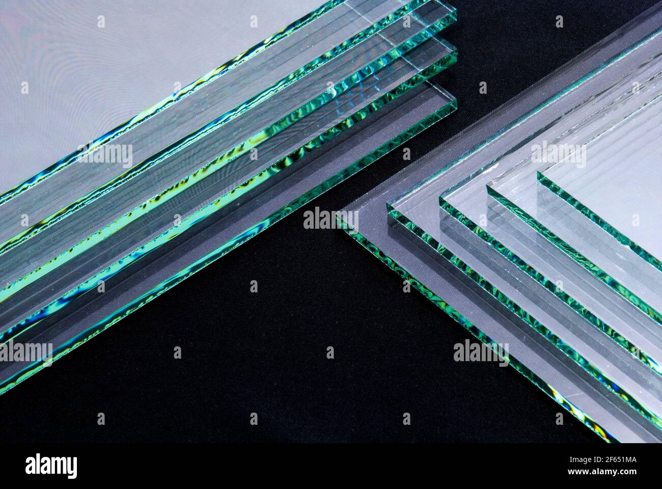 Sheets of Factory manufacturing tempered clear float glass panels cut