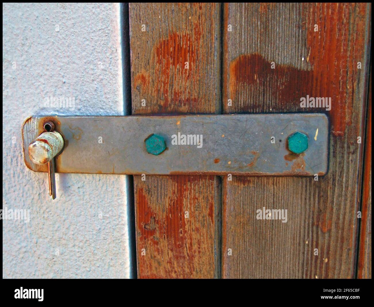 Rusty pin hi-res stock photography and images - Alamy