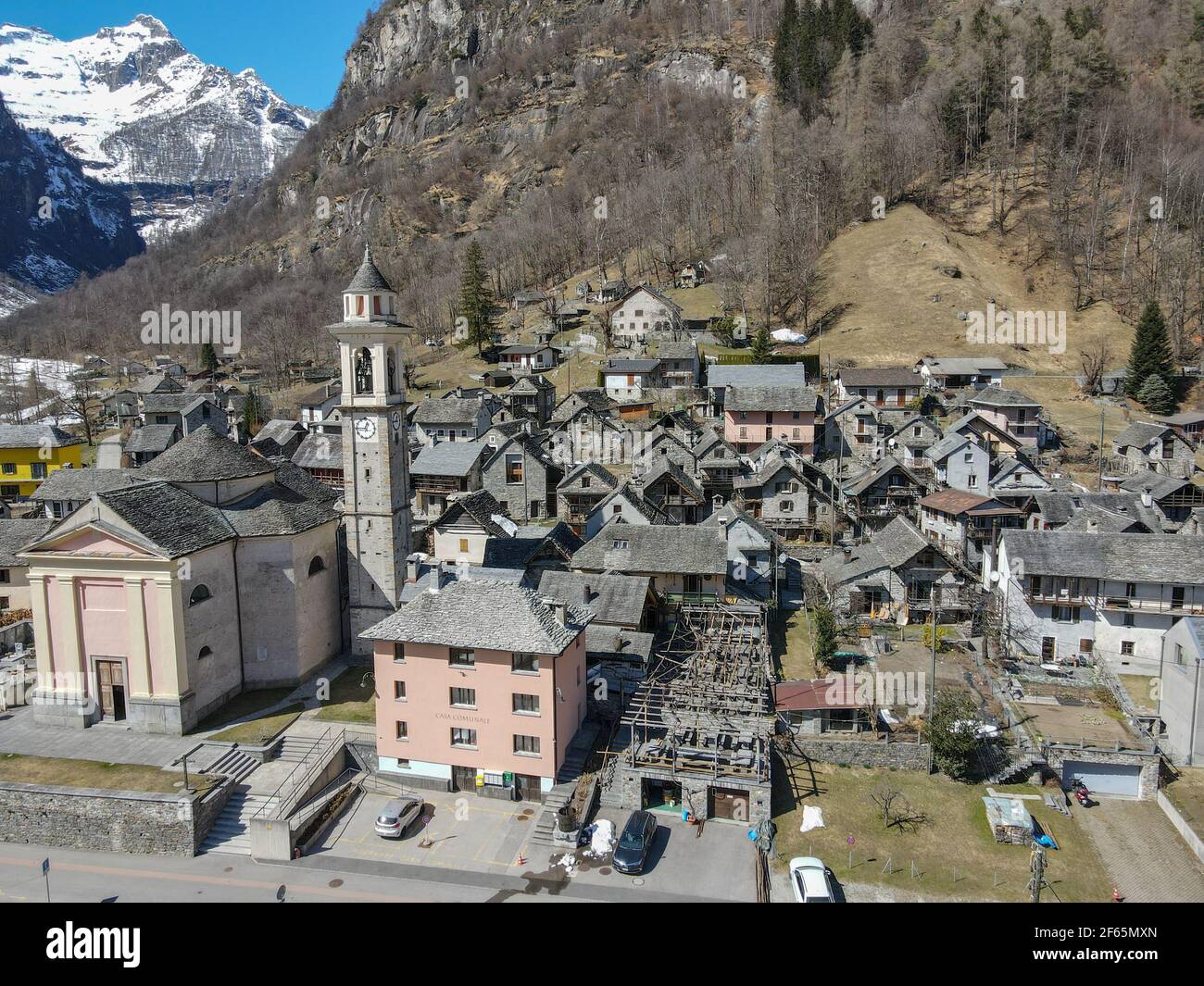 The village of Sonogno on Verzasca valley in the Swiss alps Stock Photo