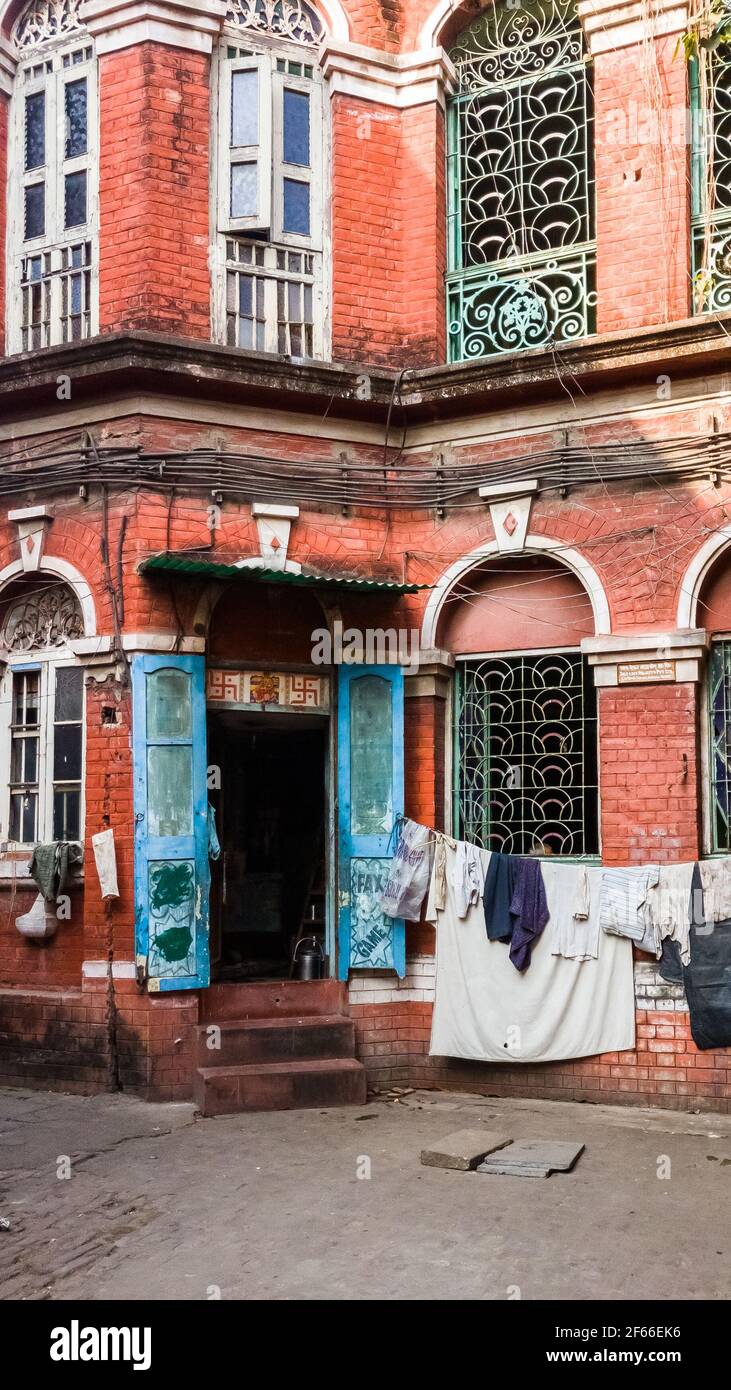 Heritage building windows in kolkata hires stock photography and