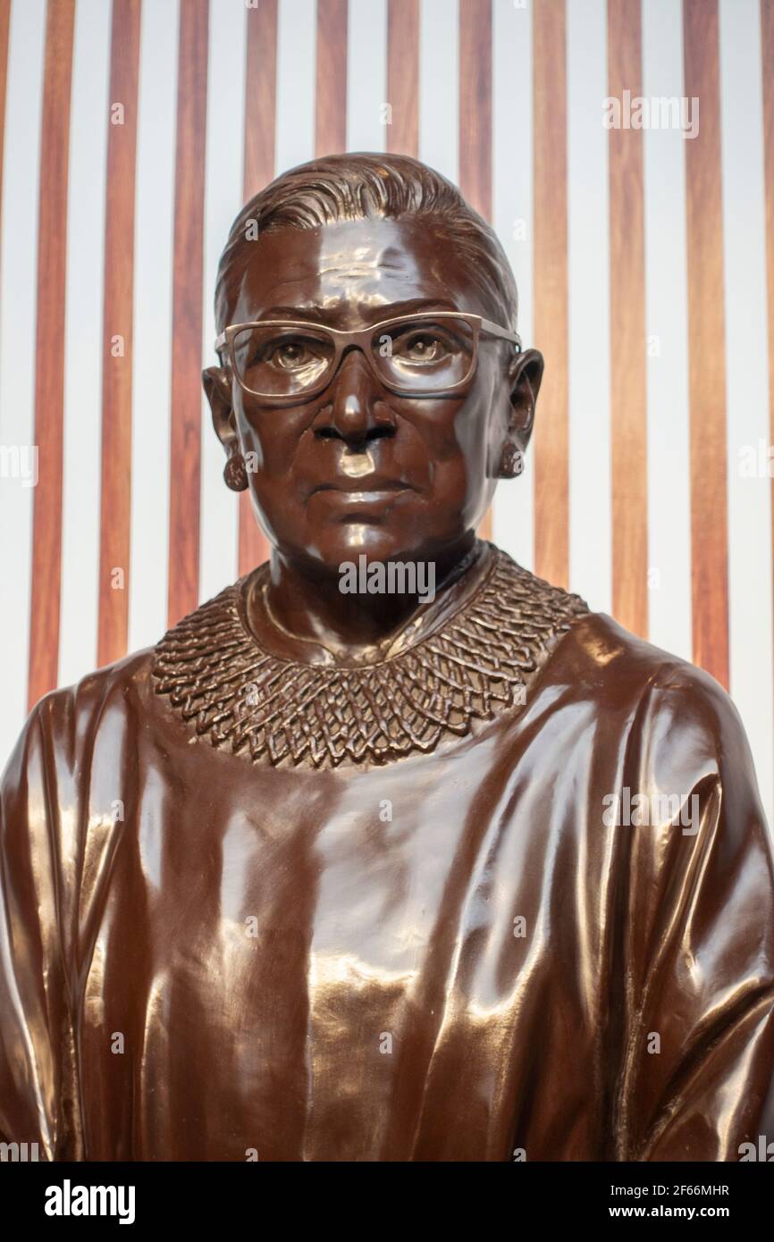 Gillie and marc shattner hi-res stock photography and images - Alamy