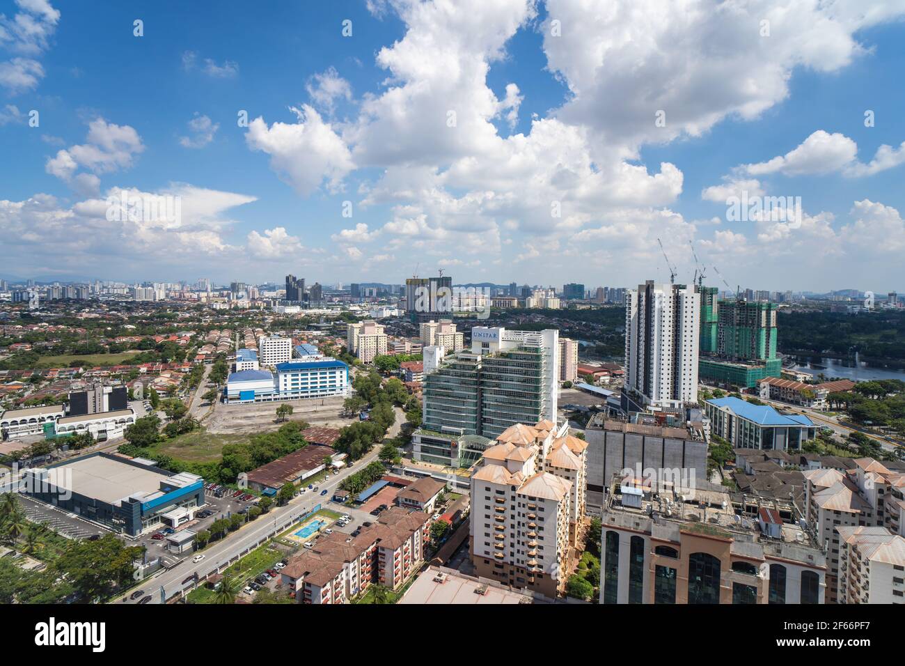 High Rise View From Top Of City Of Malaysia Blue Sky Selangor Petaling Jaya Kelana Jaya Unitar Proton Menara Kelana Parkview Ldp Stock Photo Alamy High Rise View From Top Of City Of Malaysia Blue Sky Selangor Petaling Jaya Kelana Jaya Unitar Proton Menara Kelana Parkview Ldp Stock Photo Alamy