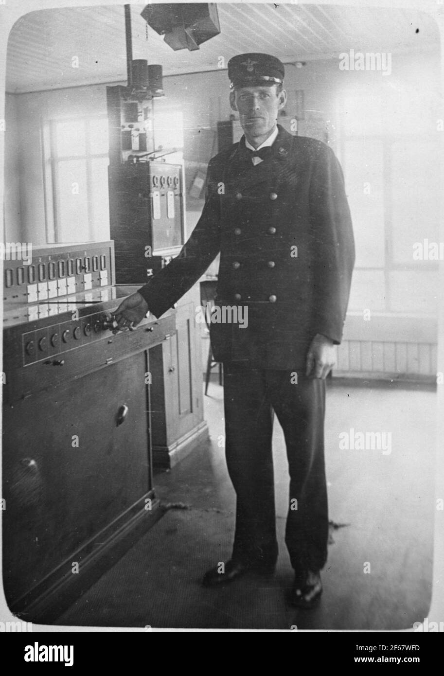 Interior of southern switchgear (Rivet 1927). Station Karl Johansson