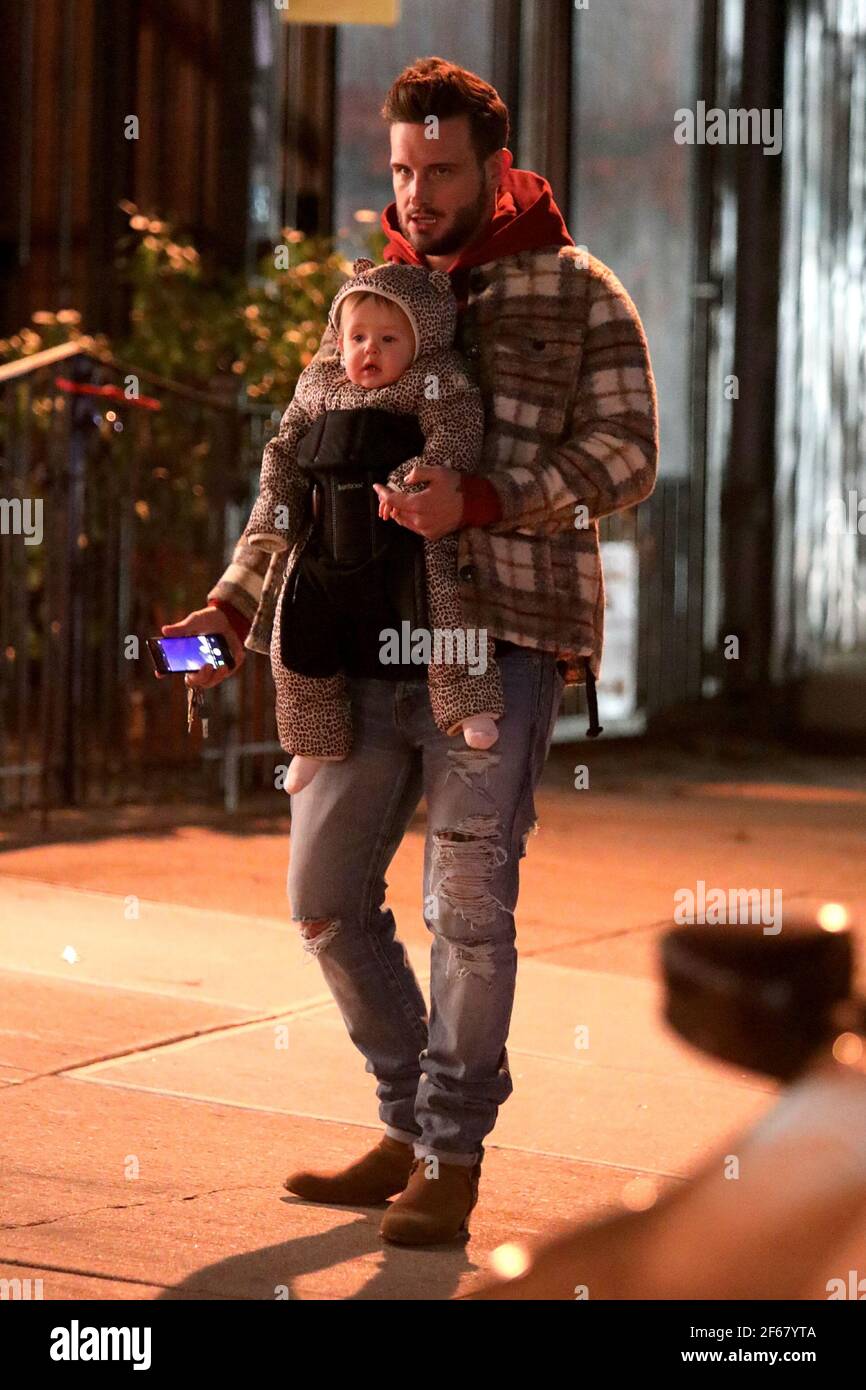 New York - NY - 20201211 Hilary Duff Sutton Foster and Nico Tortorella