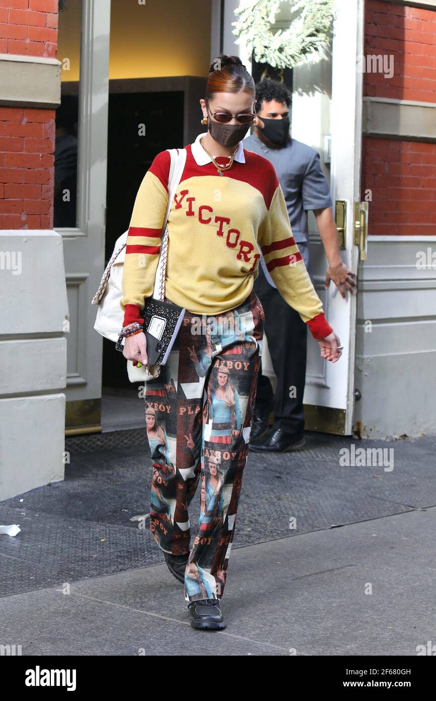 New York - NY - 20201223-Bella Hadid Exits Apartment in Retro Playboy
