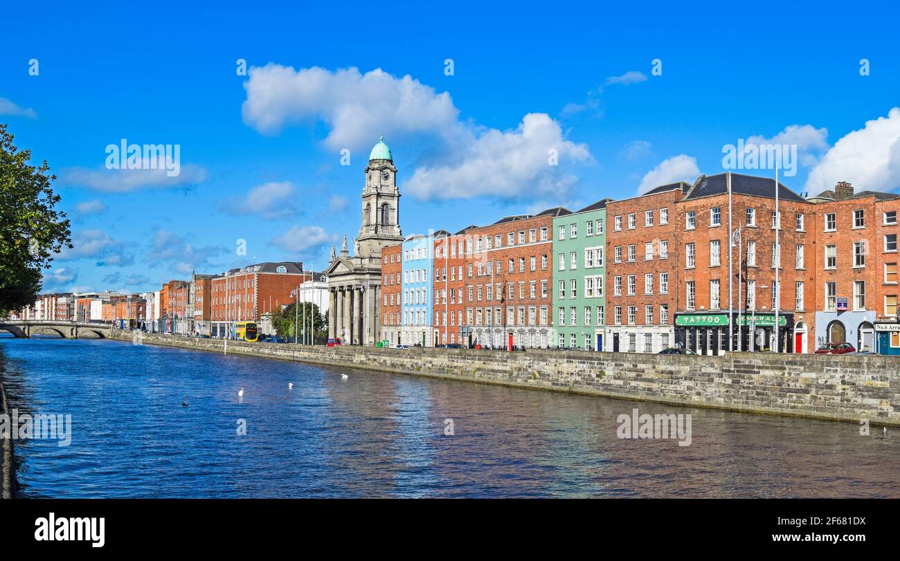 River liffey church hi-res stock photography and images - Alamy