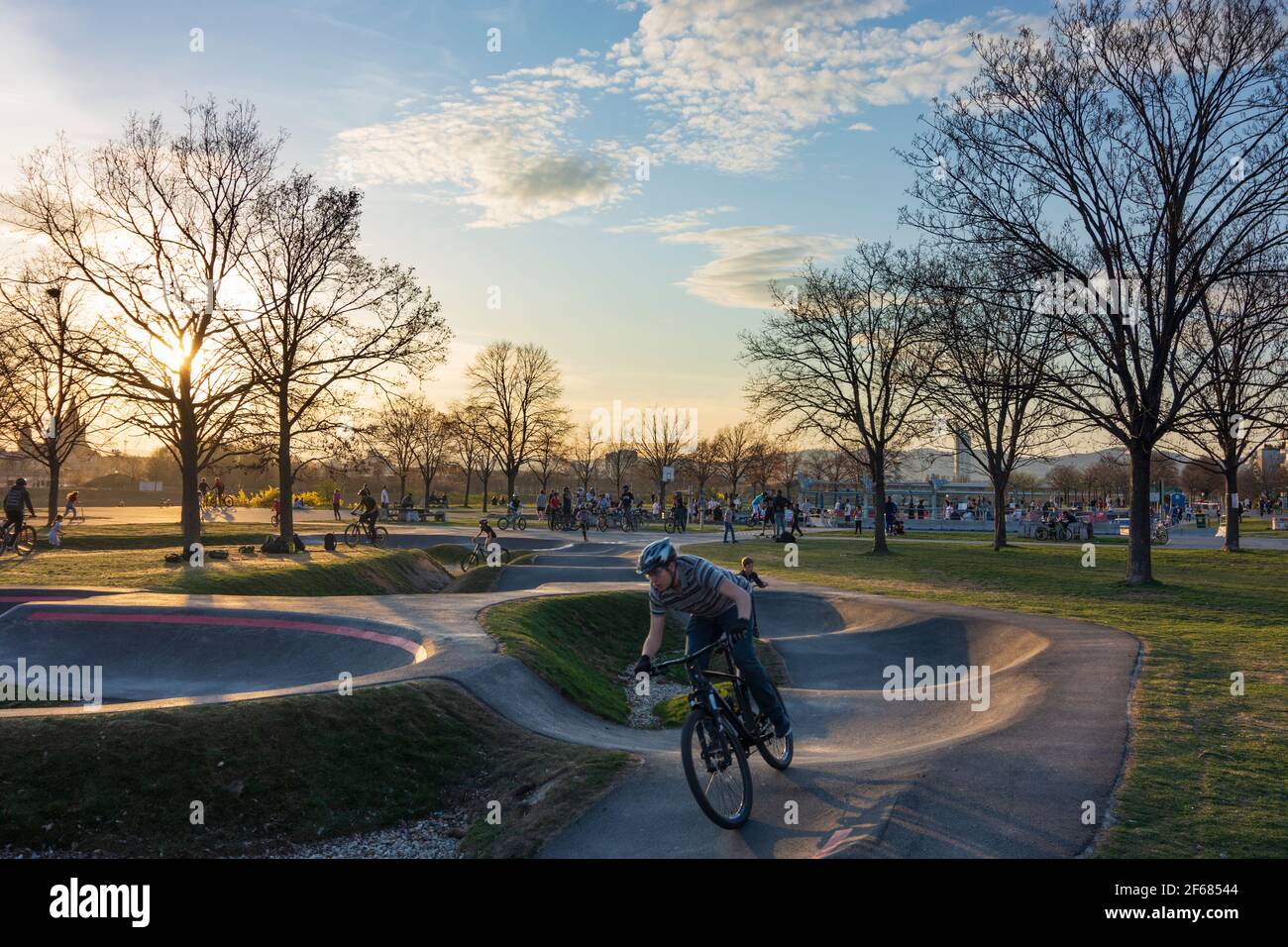 Wien, Vienna Pumptrack, pump track (artificial, circular mountain bike