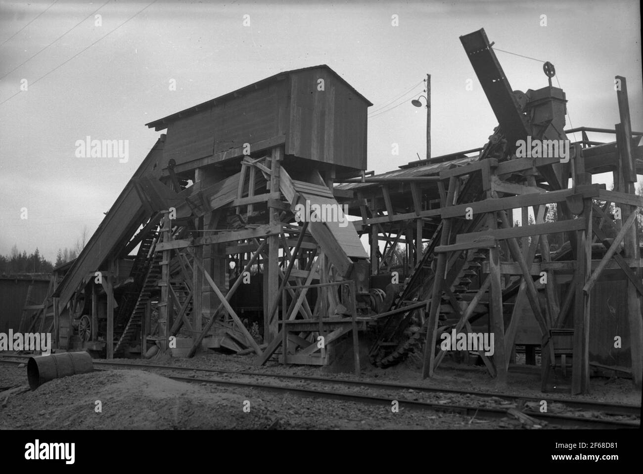 Gravel pit with crushing plant Stock Photo Alamy