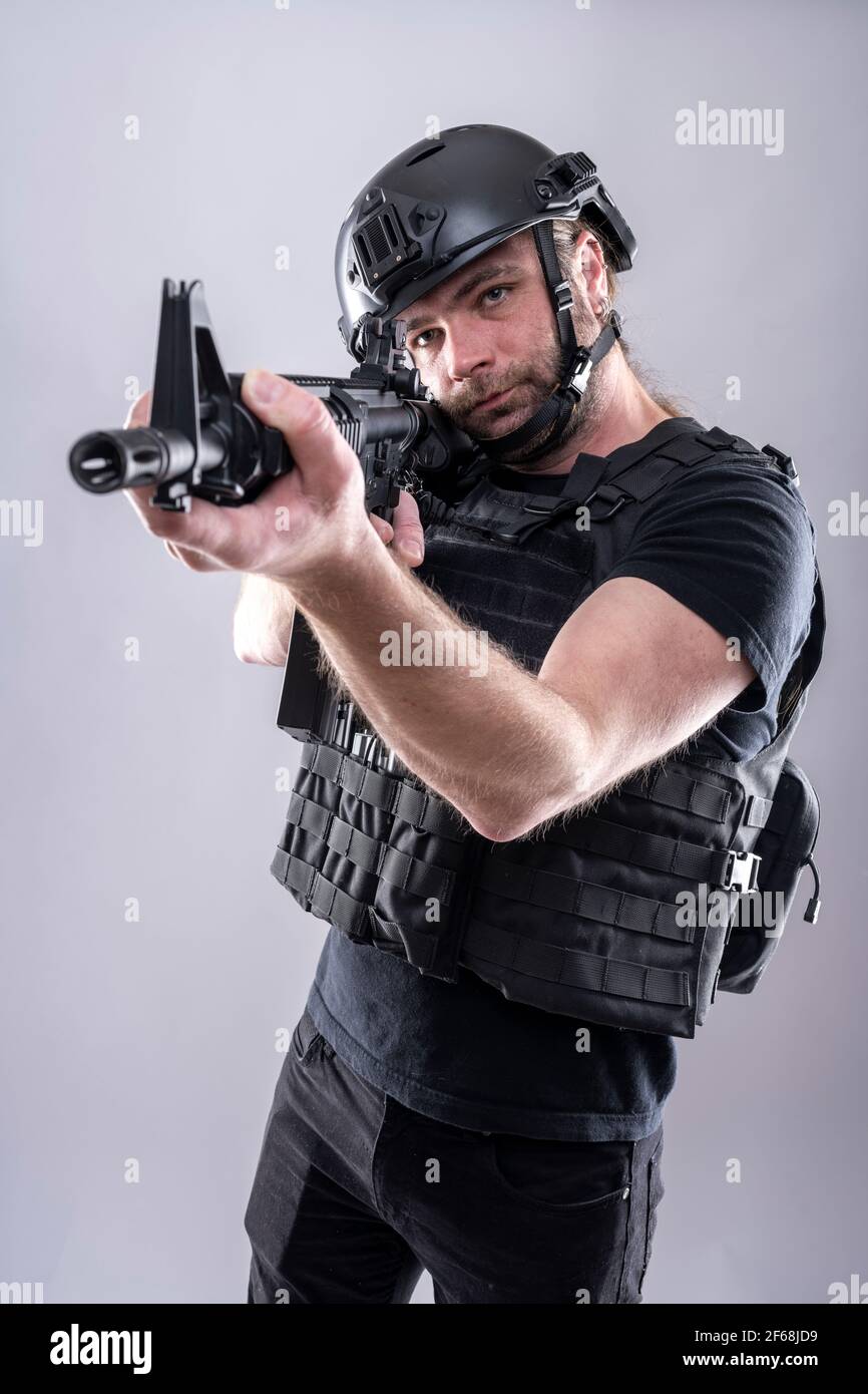 Airsoft shoot hi-res stock photography and images - Alamy