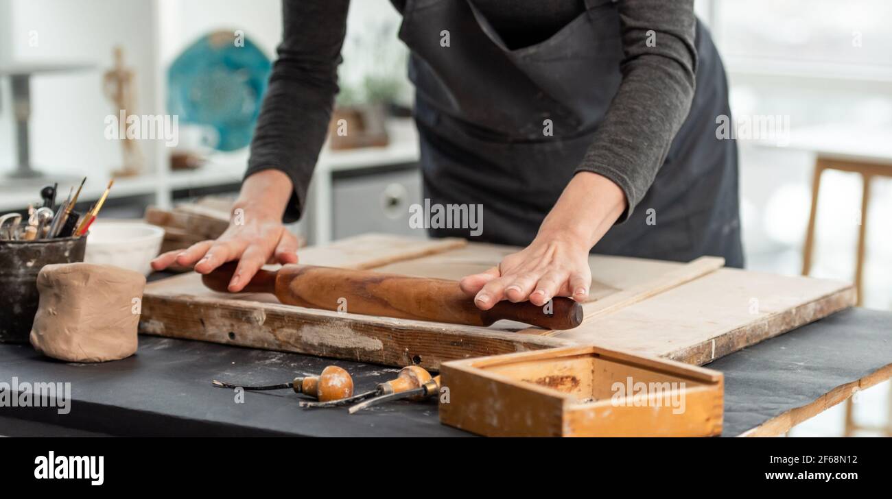 Using rolling pin hires stock photography and images Alamy