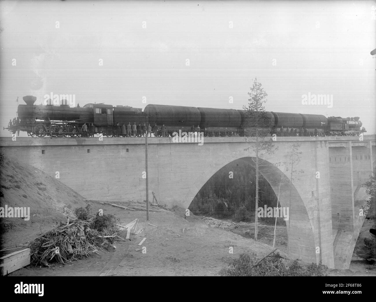 Penny bridge Black and White Stock Photos & Images Alamy
