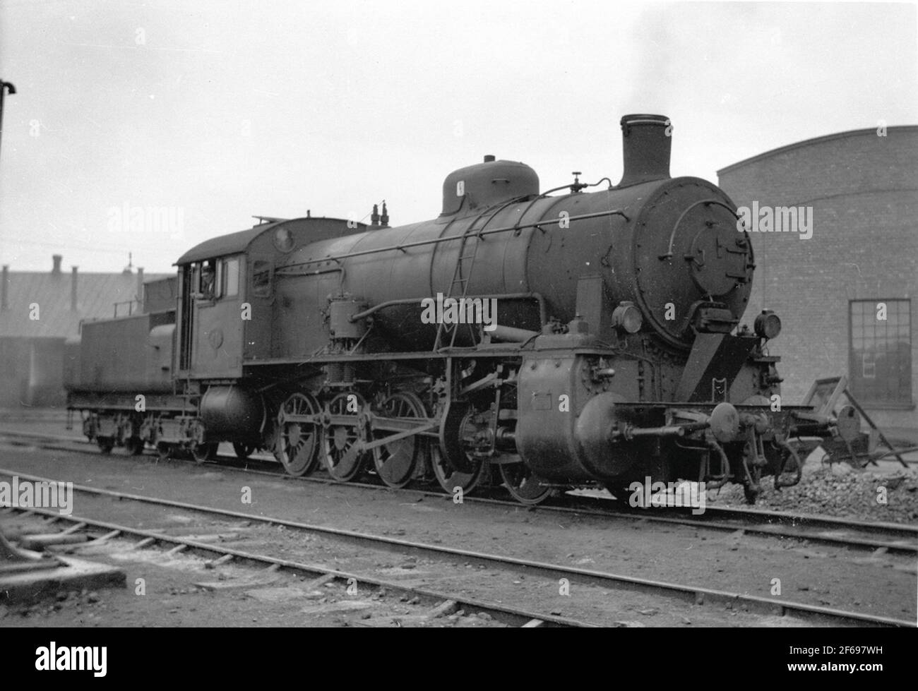 Railcar R1 R2 R3 R3 cylinders hi-res stock photography and images - Alamy