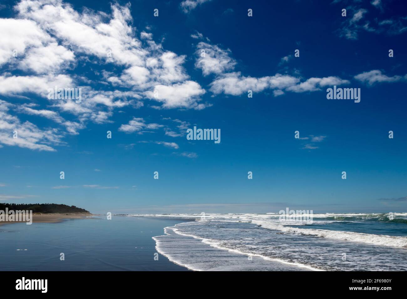 Riversdale beach new zealand hires stock photography and images Alamy