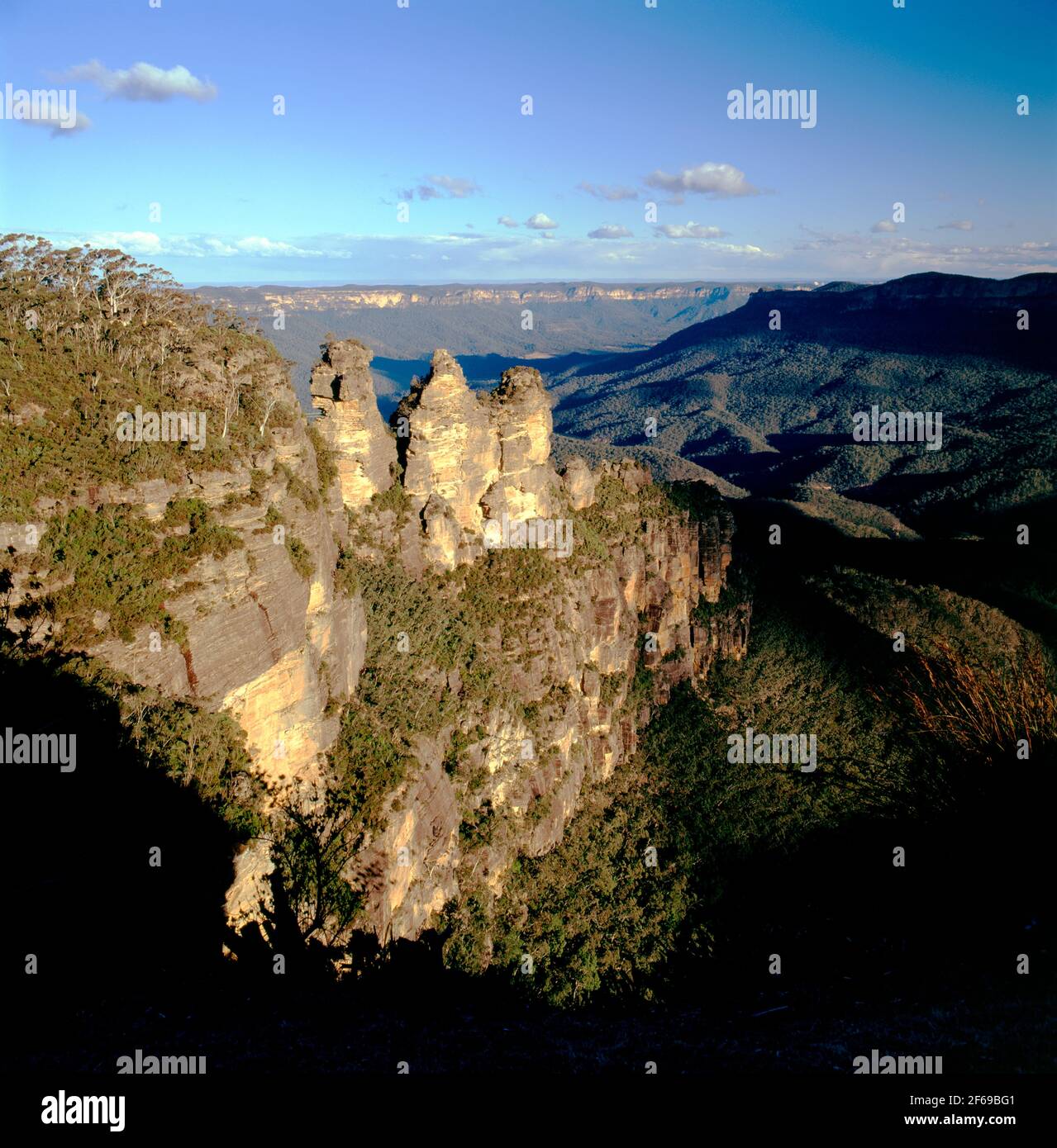 Early morning view of the Three Sisters, Blue Mountains National Park, New South Wales, Australia Stock Photo