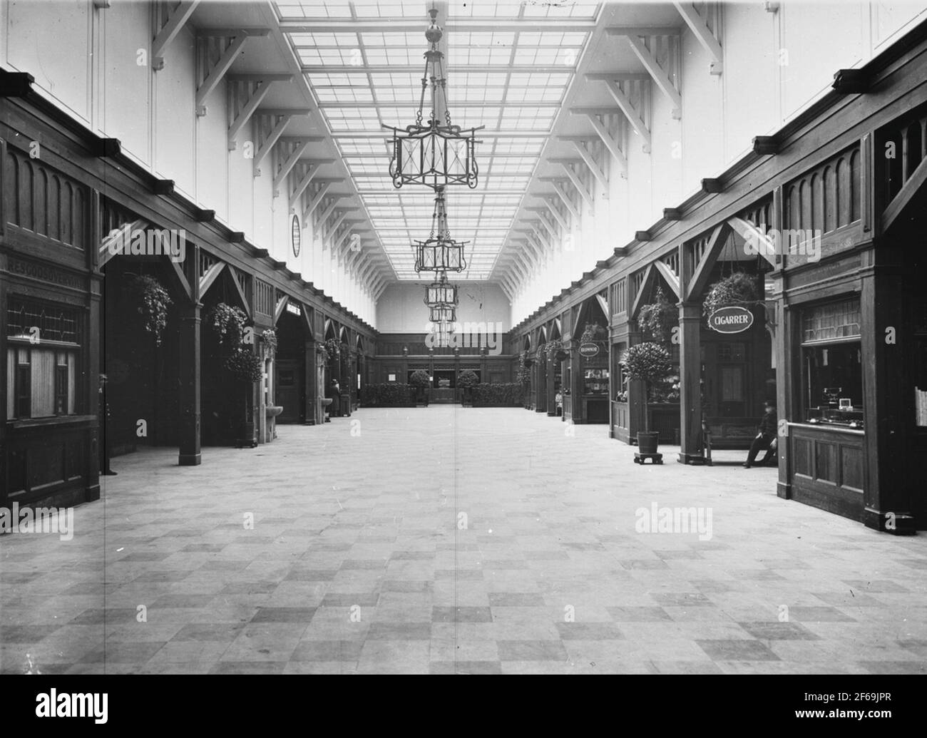 Big Hall Central Station Stock Photo Alamy big-hall-central-station-stock-photo-alamy