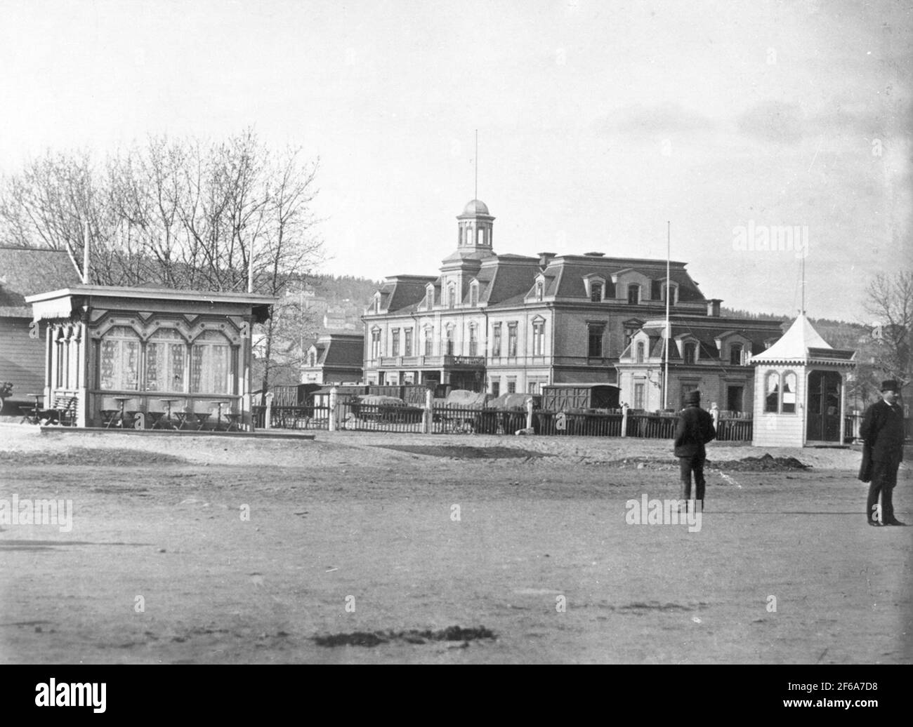 Old station house, narrow trail time Stock Photo Alamy