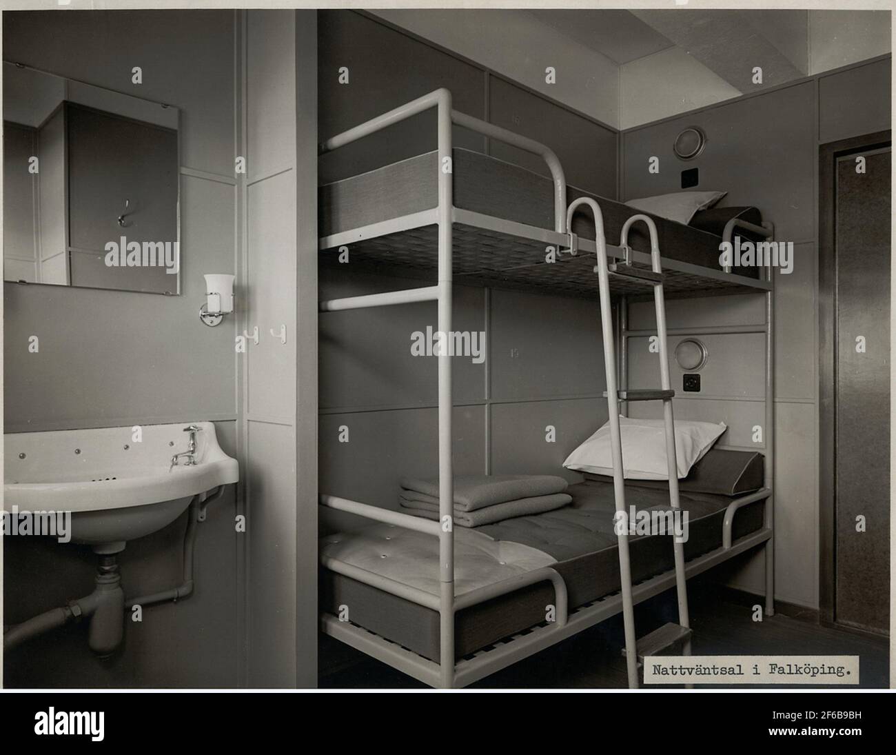 The Night Waiting Center At Falk ping Central Station Stock Photo Alamy the-night-waiting-center-at-falk-ping-central-station-stock-photo-alamy