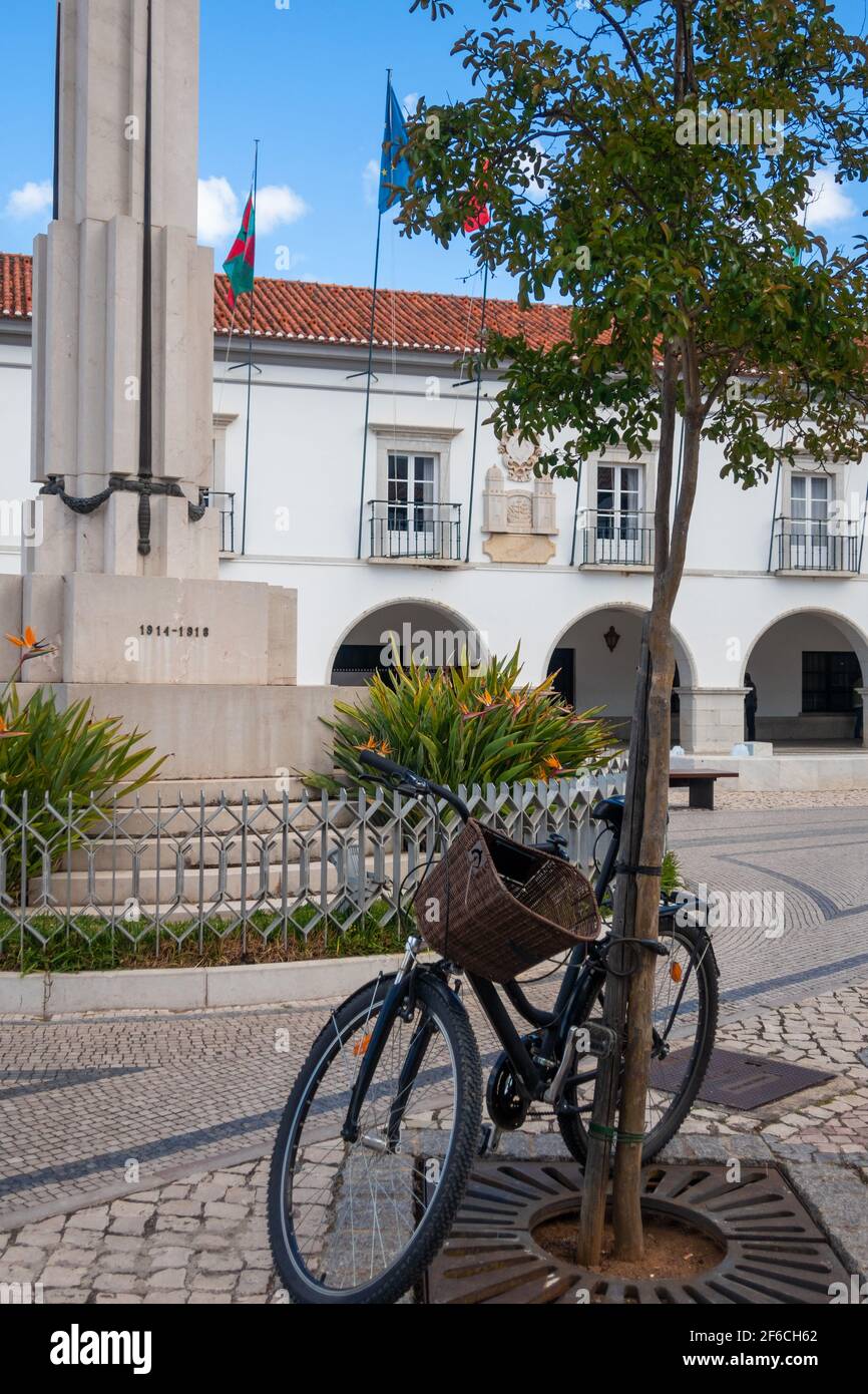 War Memorial in Republic Square, Tavira, Algarve, Portugal Stock Photo
