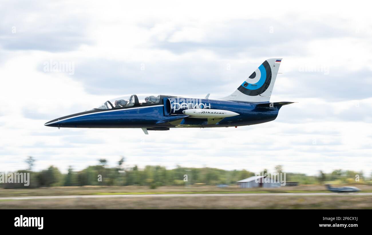 L 39 albatros czech hi-res stock photography and images - Alamy