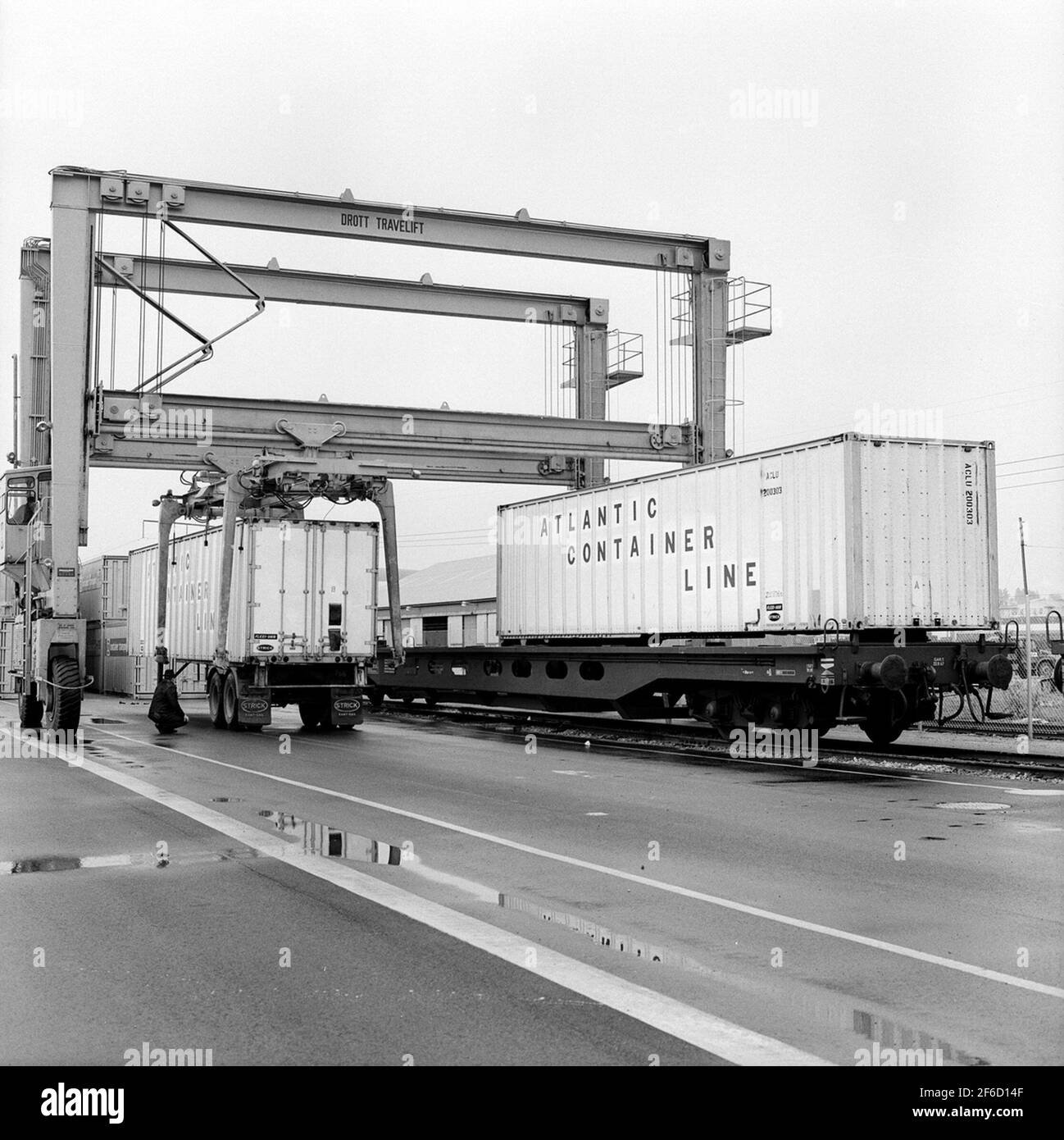 State Railways, SJ SLPS. Container terminal Solna Stock Photo - Alamy