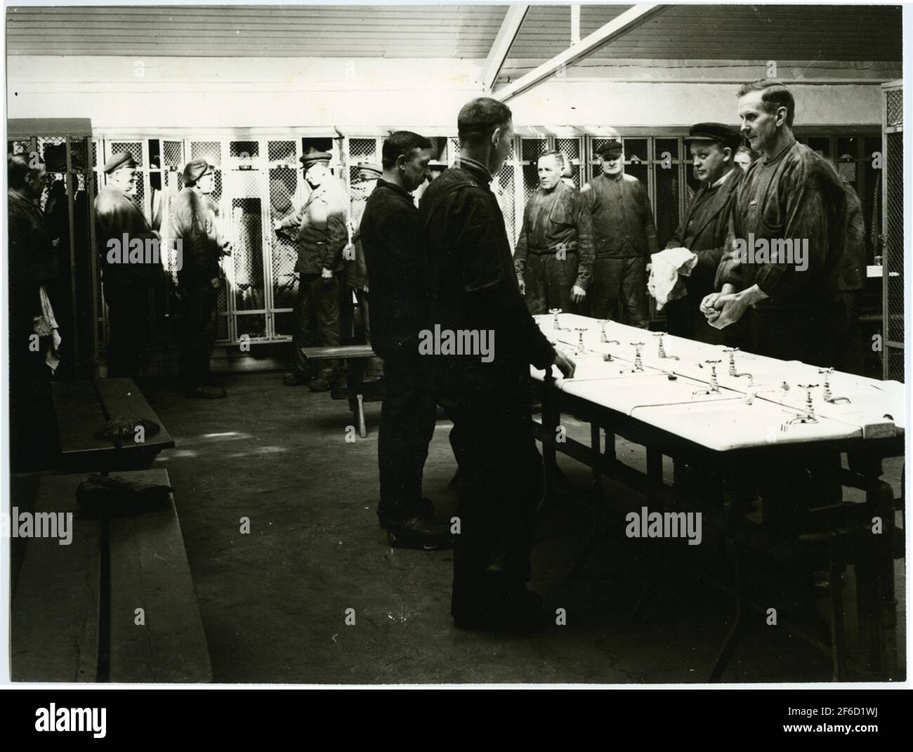Tomteboda. The state's railways, sj. The workshop and changing room ...