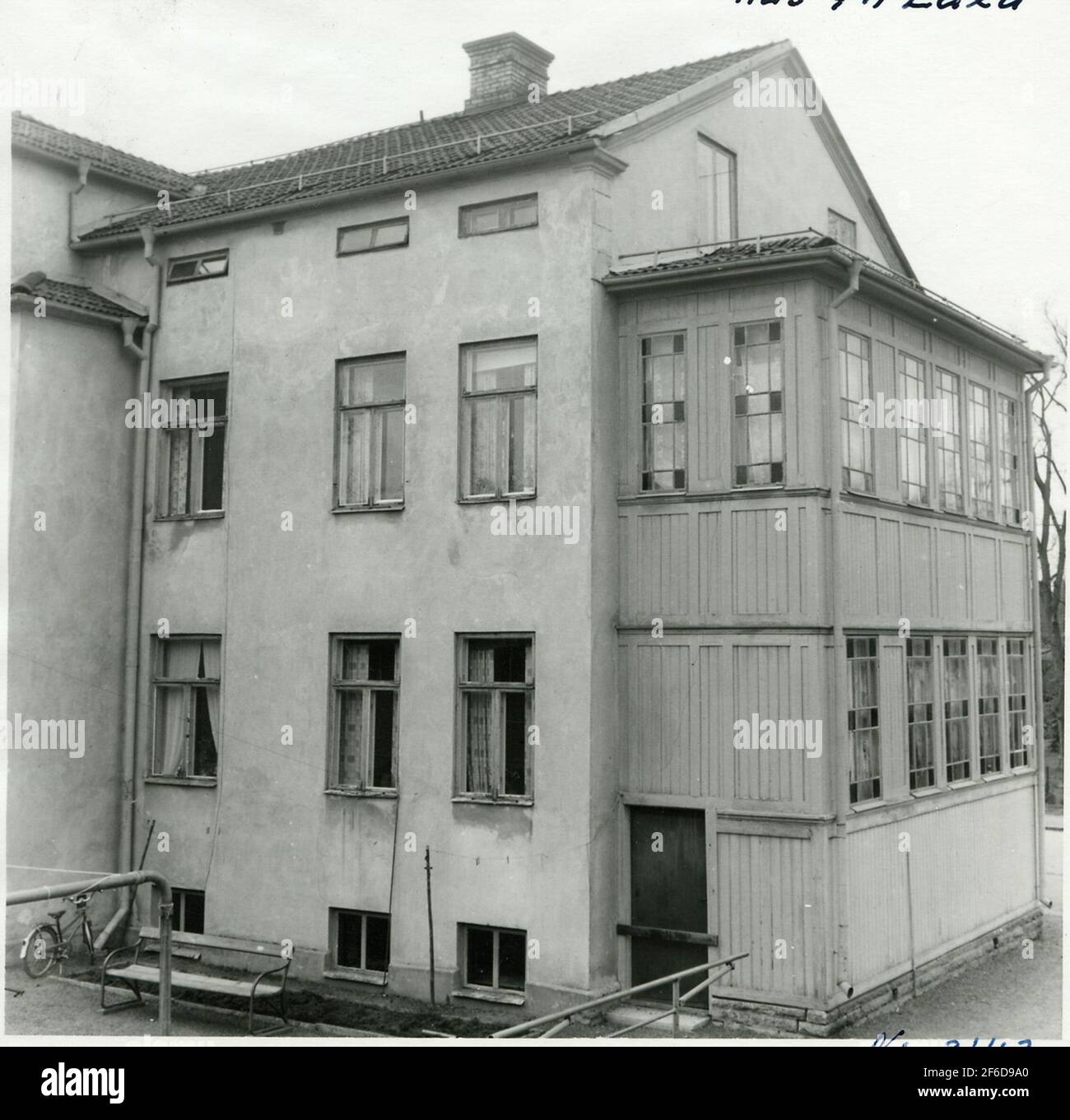 Residential building 9 H Stock Photo - Alamy