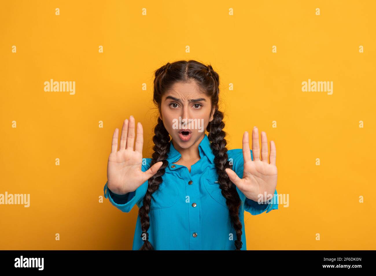 Young woman showing no sign hi-res stock photography and images - Alamy