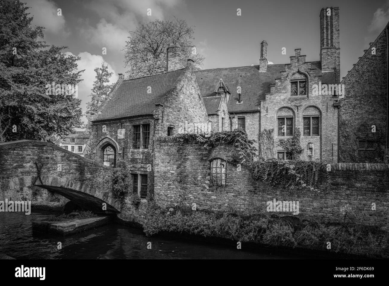 Old house Black and White Stock Photos & Images - Alamy