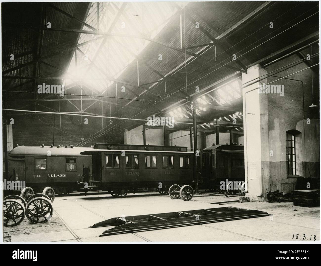 Tomteboda. The state's railways, sj. The cart workshop. With the cart ...