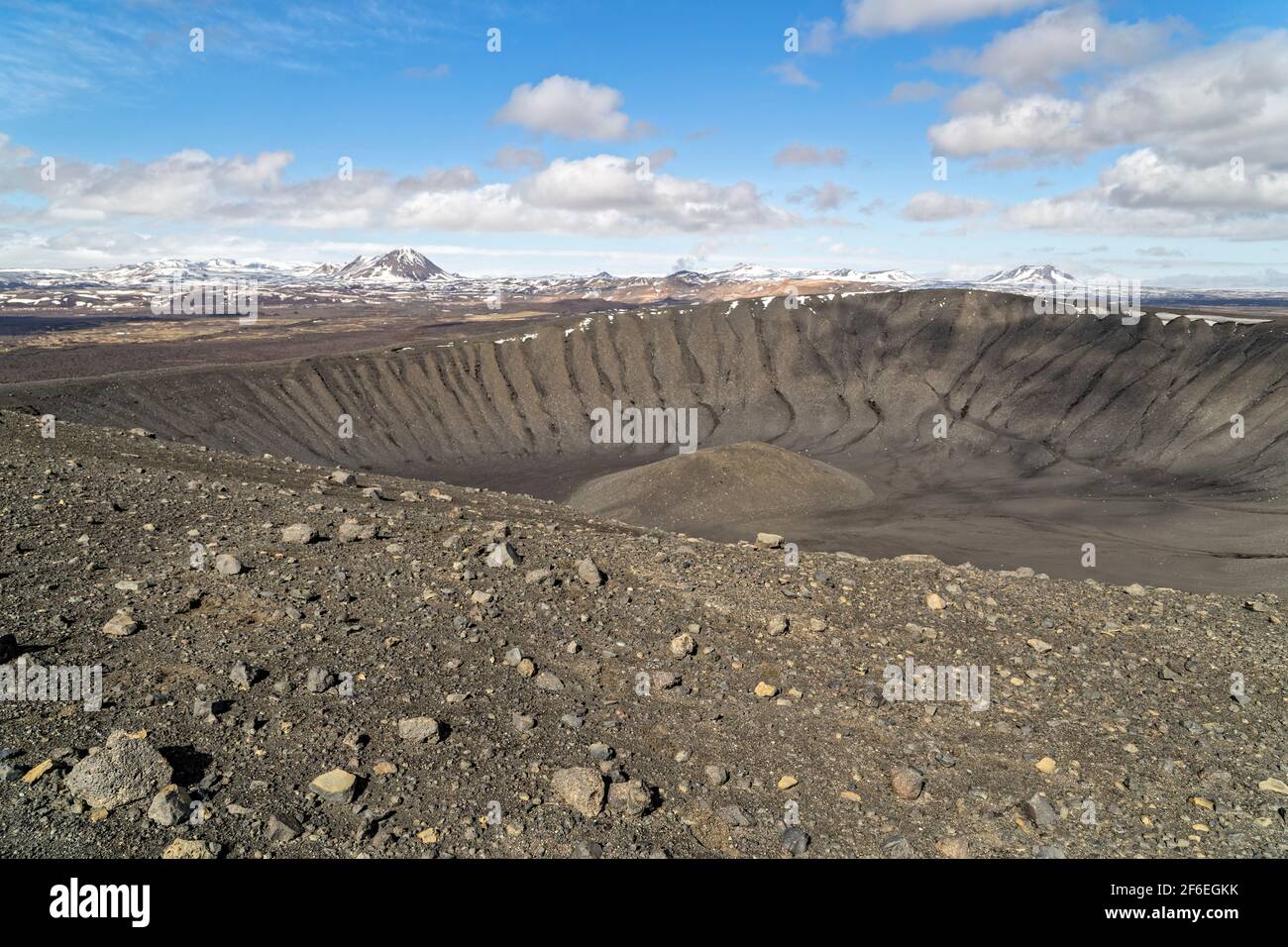 Hverfjall, Iceland. 22nd May, 2015. Hverfjall volcanic crater summit  is high at 452 m asl and 1,030 m wide near Myvatn lake and Grjotagja cave in nor Stock Photo
