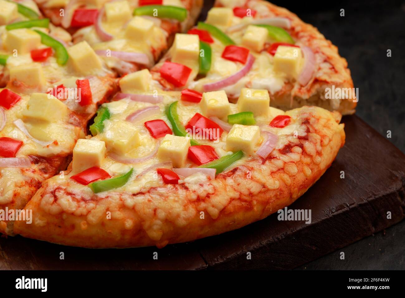 Paneer pizza at home hires stock photography and images Alamy