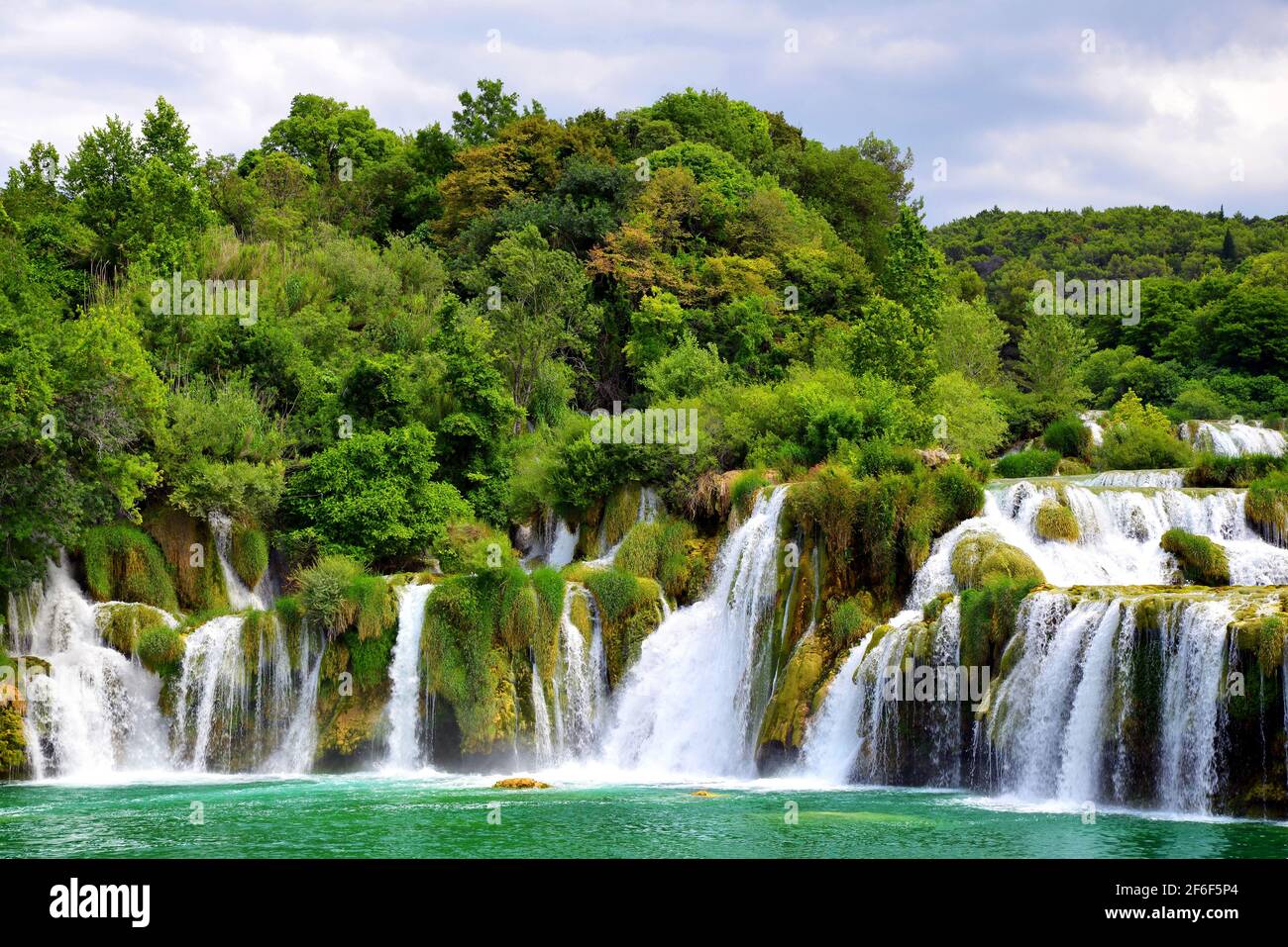 skradinski-buk-waterfall-in-krka-national-park-dalmatia-croatia