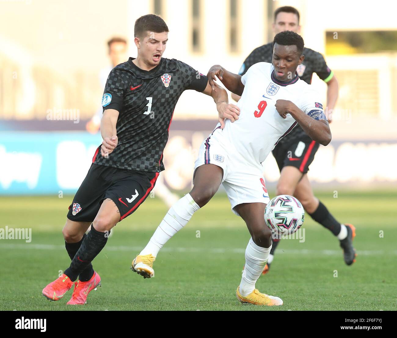 https://c8.alamy.com/comp/2F6F7YJ/englands-eddie-nketiah-right-and-croatias-hrvoje-babec-battle-for-the-ball-during-the-21-uefa-european-under-21-championship-match-at-the-bonifika-stadium-in-koper-slovenia-picture-date-wednesday-march-31-2021-2F6F7YJ.jpg