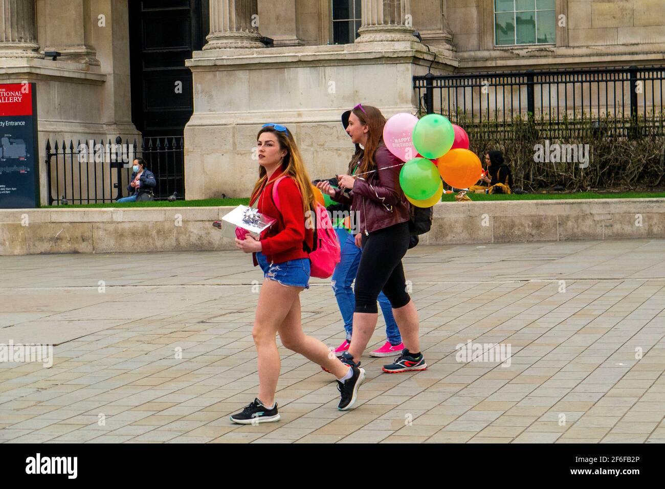 London, UK. 31st Mar, 2021. Cloudy warm day in Trafalgar Square on last day of March. Credit: JOHNNY ARMSTEAD/Alamy Live News Stock Photo