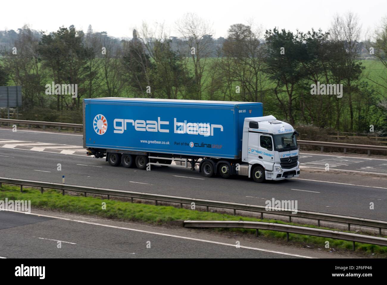 Great Bear articulated lorry on the M40 motorway, Warwick, UK Stock Photo