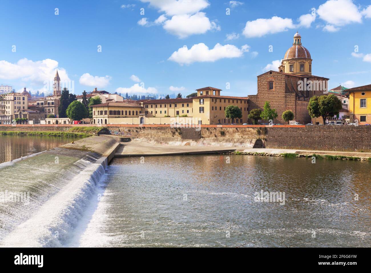 Italy, Toscana, Florence. Quay of the river Arno Stock Photo Alamy