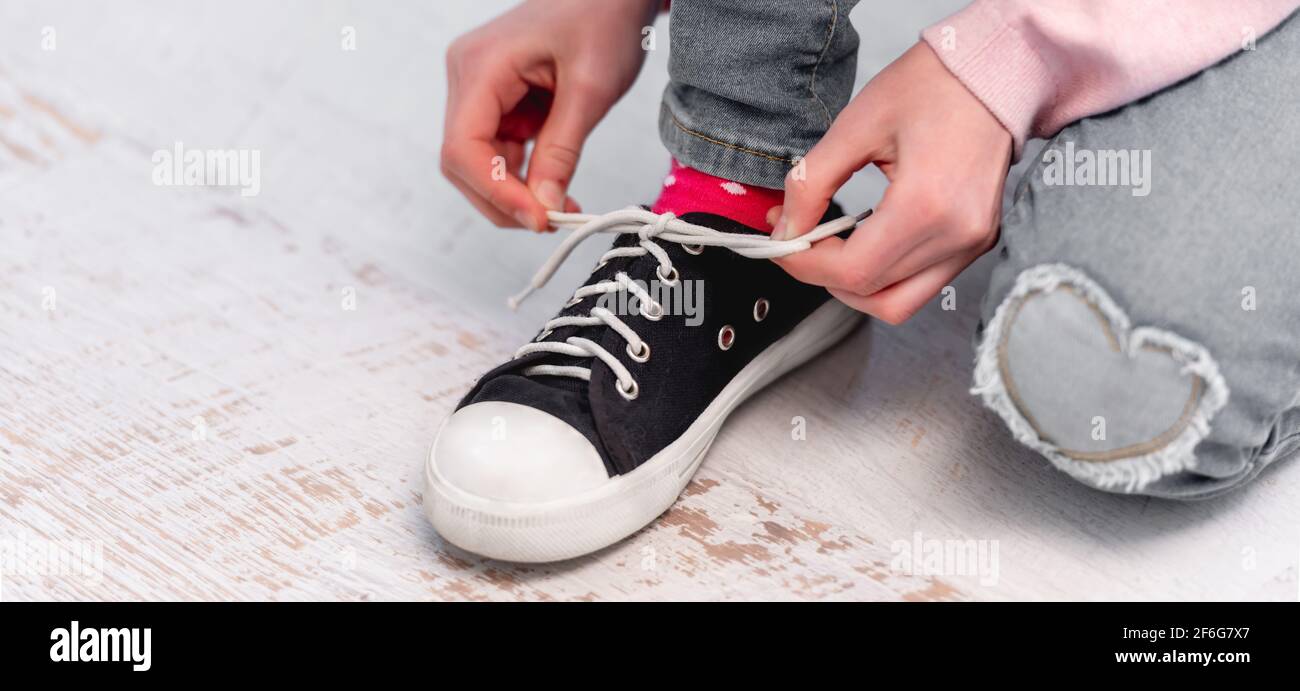 Visual Reference: Problem Solving Child Hi Res Stock Photography And Images
