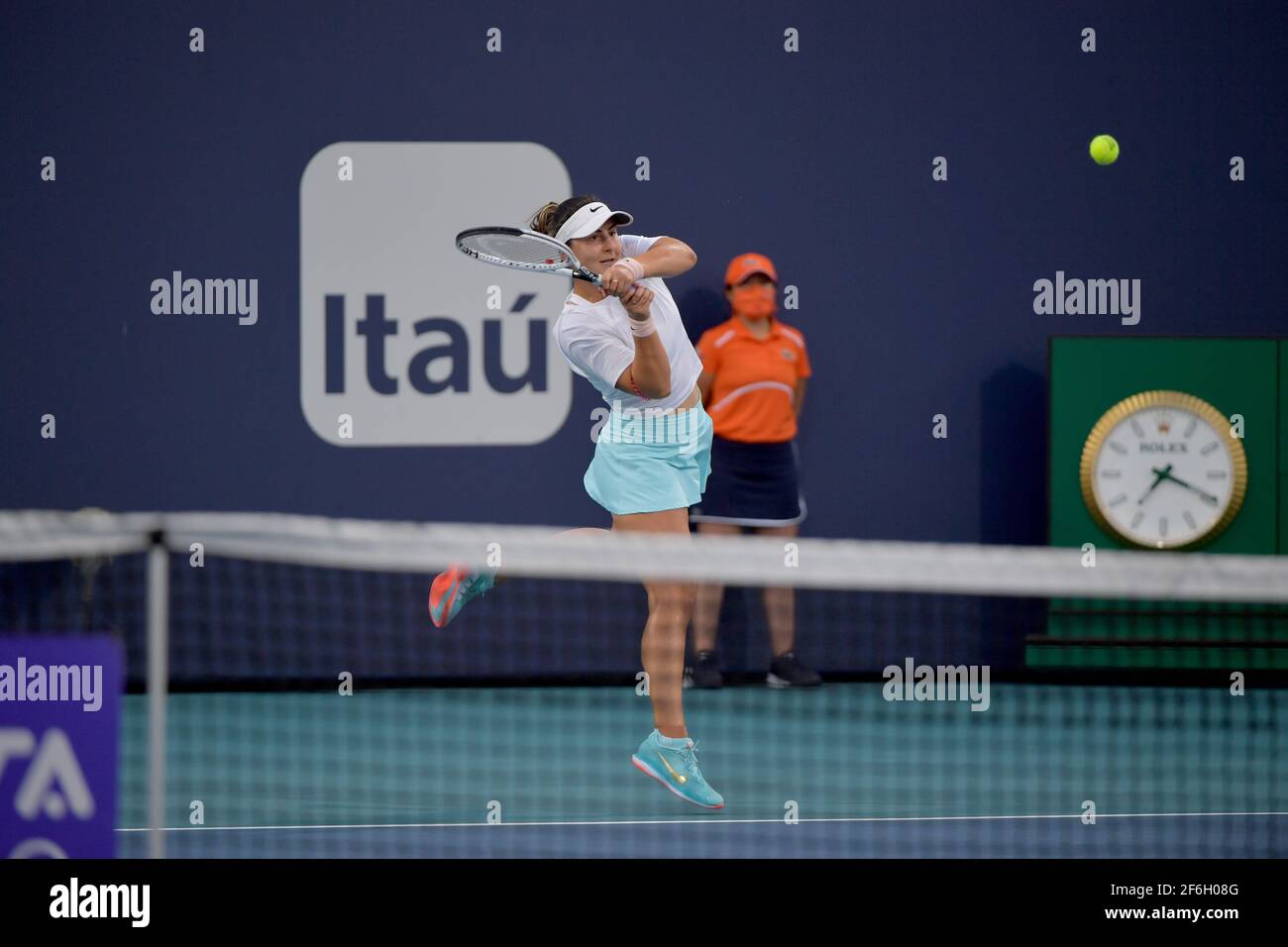 Bianca andreescu playing at us open hi-res stock photography and images ...