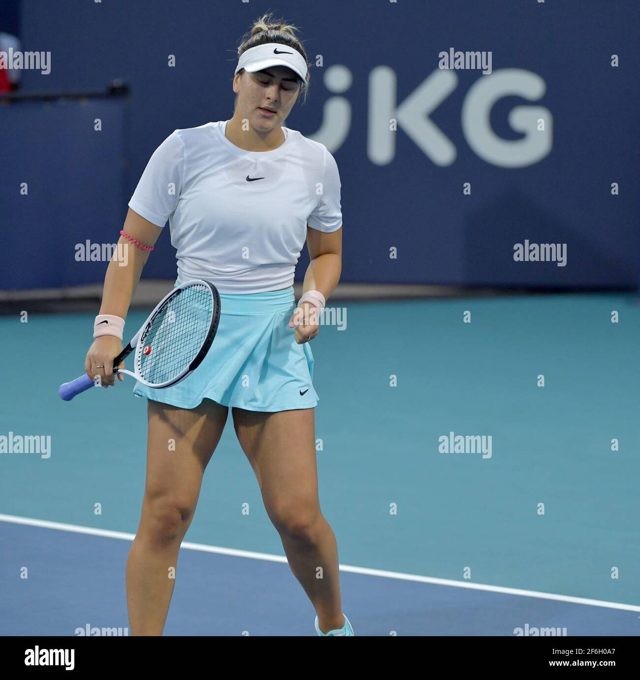 Bianca andreescu coach hi-res stock photography and images - Alamy