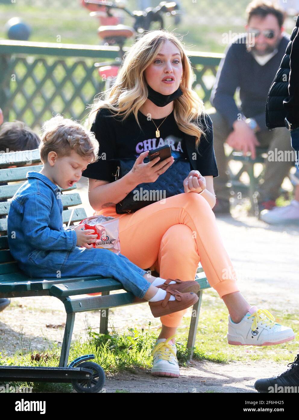 Chiara Ferragni at the Sempione park with her son Leone Stock Photo - Alamy
