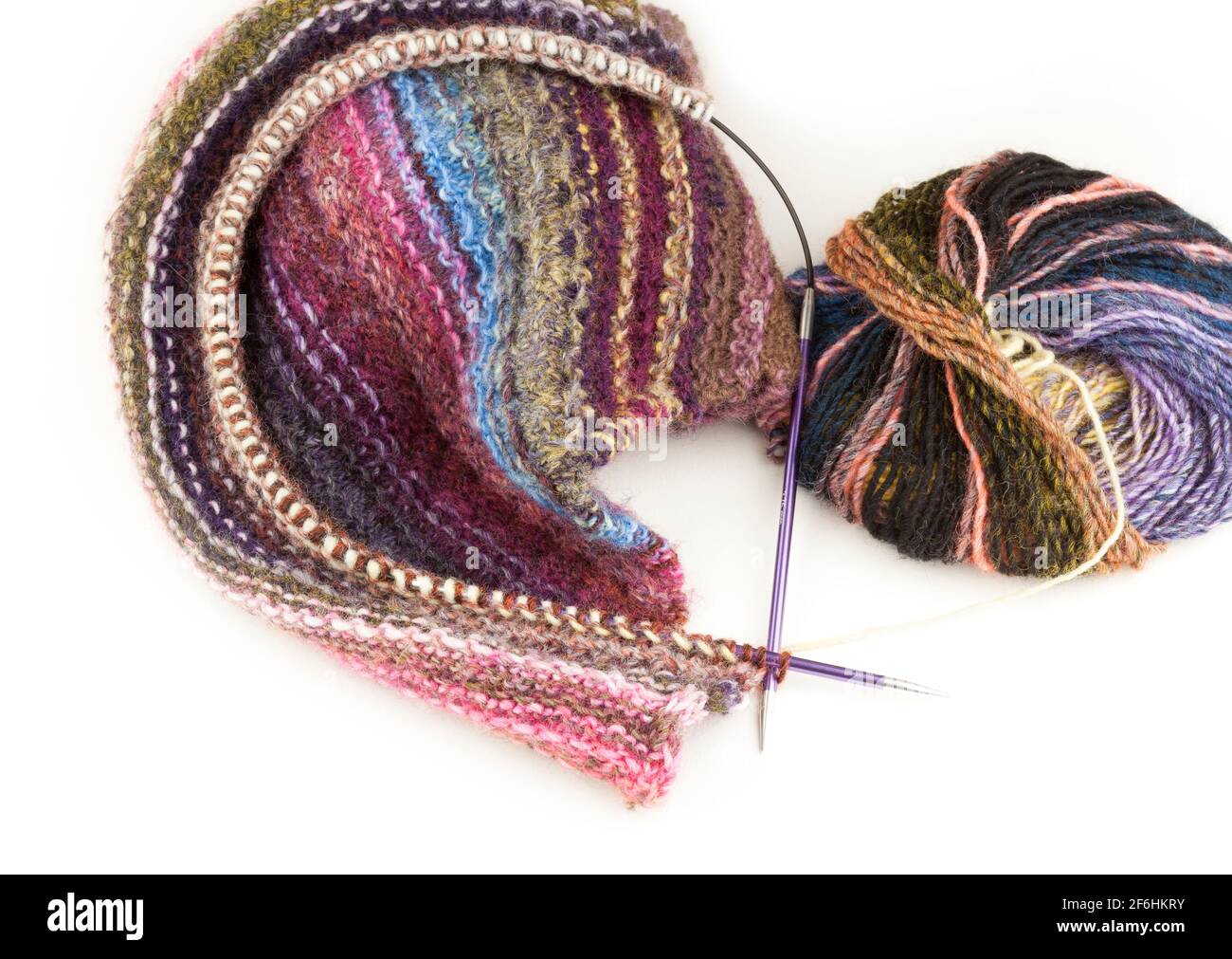 Knitting using circular needles and yarn Stock Photo Alamy