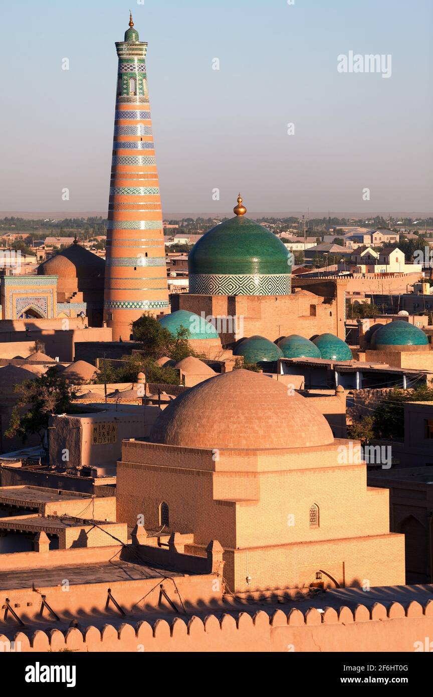 Evening view of Khiva (Chiva, Heva, Xiva, Chiwa, Khiveh) - Xorazm Province - Uzbekistan - Town on the silk road Stock Photo