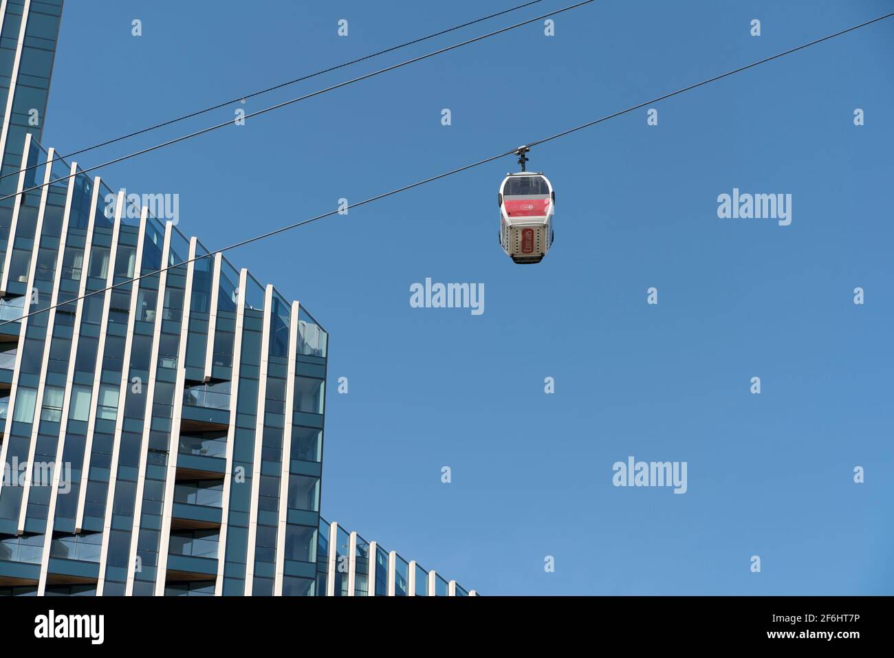 Emirates Cable Car Stock Photo Alamy