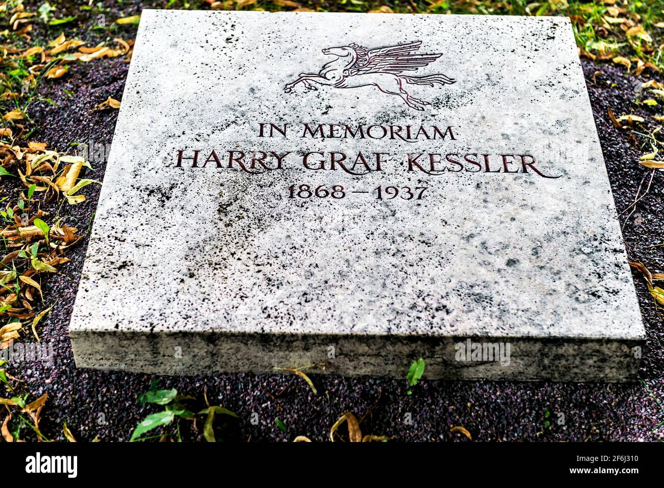 St. Matthäus Kirchhof Berlin, Gedenkstein für Harry Graf Kessler; Old St. Matthew's Churchyard, Berlin Stock Photo