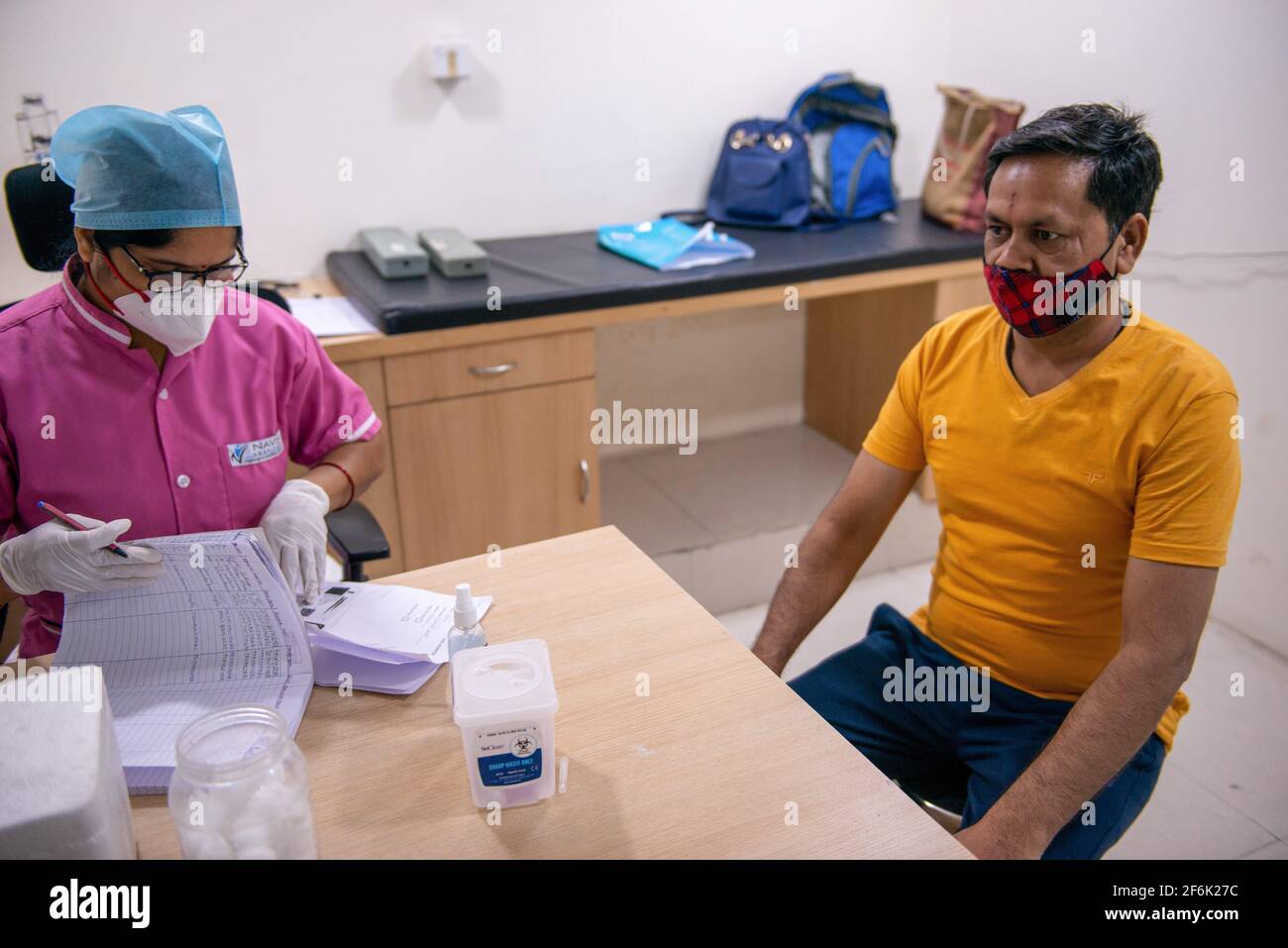 Navin hospital hires stock photography and images Alamy